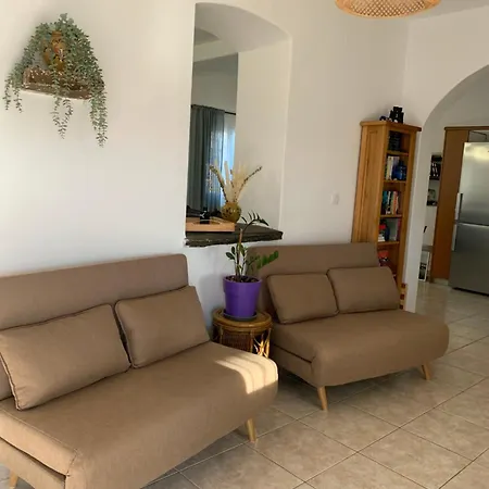 Agapi * Parikia (Paros)